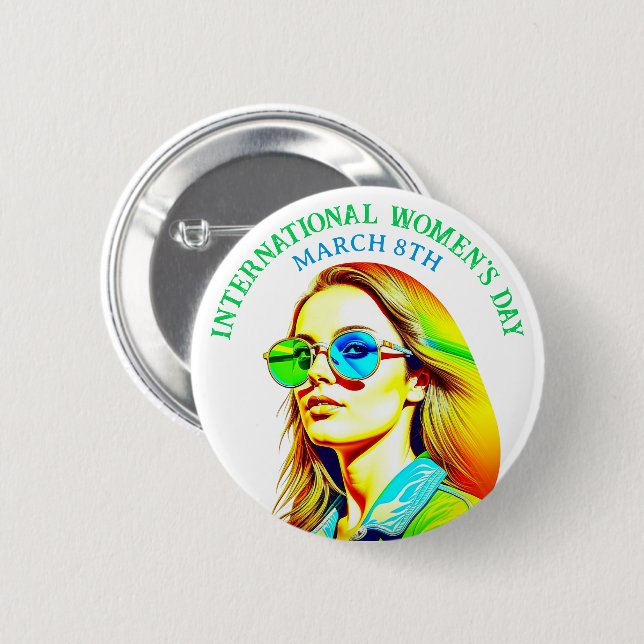 Badge Rond 5 Cm Le 8 mars est la Journée internationale de la femm (Devant & derrière)