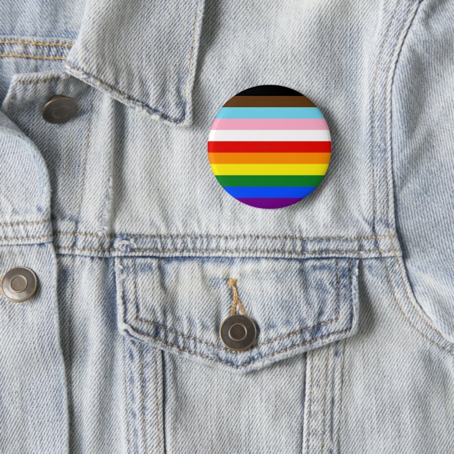 Badge Rond 5 Cm Le drapeau de fierté à onze bandes de SlipperyJoe' (En situation)