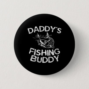 Badge Rond 5 Cm Le jeune pêcheur, le compagnon de pêche de papa