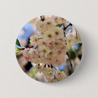 Badge Rond 5 Cm Le ressort rose se développe bouton de fleur