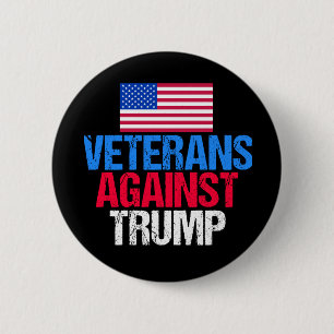 Badge Rond 5 Cm Les anciens combattants contre Donald Trump