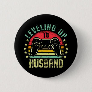 Badge Rond 5 Cm Les hommes passant au niveau supérieur pour promou
