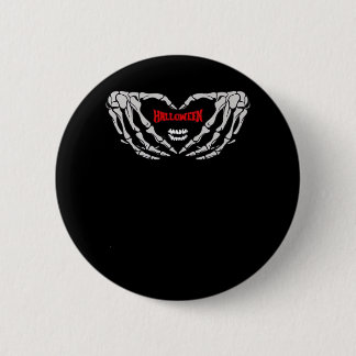 Badge Rond 5 Cm Les Mains De Squelette Se Plier Dans Un Coeur. Hal