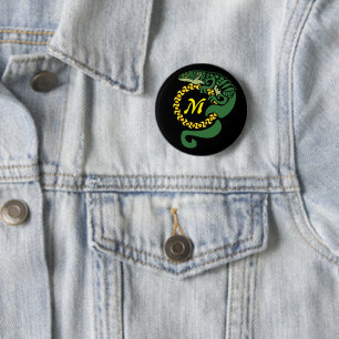 Badge Rond 5 Cm Lizard, un alligator tribal, qui serre un monogram