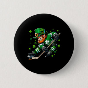 Badge Rond 5 Cm Lutin jouant au hockey St Patrick Sport Me