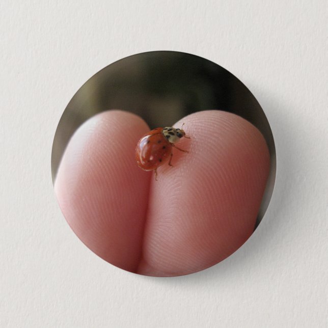 Badge Rond 5 Cm Madame LuCk @ mon doigt TiPz (Devant)