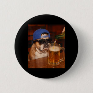 Badge Rond 5 Cm Mème drôle de Bulldog anglais buvant de la bière D