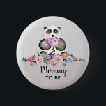 Badge Rond 5 Cm Mignonne Panda Porte Maman À Être Baby shower<br><div class="desc">Ce bouton baby shower tendance et girly dispose d'un bel ours de panda aquarelle avec des fleurs. Ce joli design floral propose également un endroit où ajouter les titres de vos invités,  des exemples "maman à être",  "papa à être",  "grand-mère à être". L'ajout fantasque parfait à votre baby shower!</div>