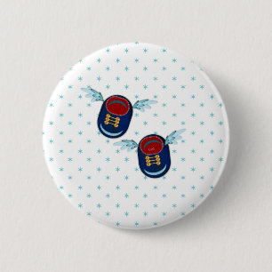 Badge Rond 5 Cm Mignons chaussures de bébé ailées en bleu et rouge