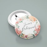 Badge Rond 5 Cm Mini-été Floral Junior Bridesmaid<br><div class="desc">Identifiez les joueurs clés de votre douche nuptiale avec nos boutons floraux élégants et doucement chics. Bouton est doté d'une couronne florale aquarelle de pivoines roses peachy,  de fleurs d'hydrangée blanche et de verdure botanique avec "demoiselle d'honneur junior" inscrit à l'intérieur en écriture manuscrite.</div>