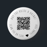 Badge Rond 5 Cm Minimaliste Acheter L'Épouse Un Verre Code QR<br><div class="desc">Design moderne et élégant imprimé Minimaliste Acheter L'Épouse A Drink QR Code bouton qui peut être customisé avec votre texte. Cliquez sur le bouton "Customiser" et utilisez notre outil de conception pour modifier ce modèle. Découvrez le magasin Graphic Art Design pour d'autres produits qui correspondent à ce design !</div>