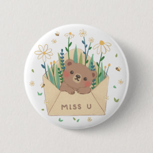 Badge Rond 5 Cm MISS U : Ours et fleurs en peluche dans l'envelopp