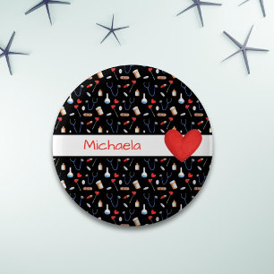 Badge Rond 5 Cm Motif d'équipement médical noir Cœur rouge