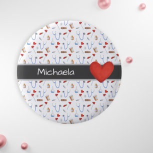 Badge Rond 5 Cm Motif d'équipement Médicale blanc et Red Heart