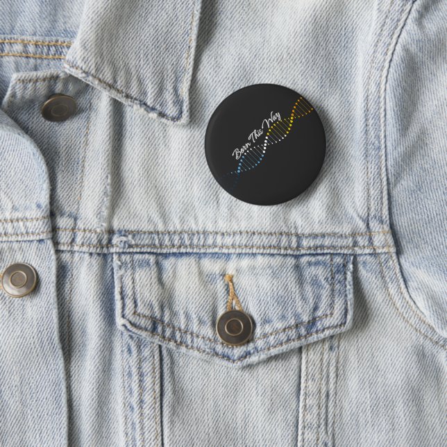 Badge Rond 5 Cm Né ainsi - Fierté AroAce ADN  (En situation)