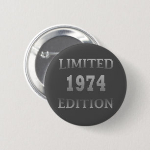 Badge Rond 5 Cm Né en 1974 49e anniversaire
