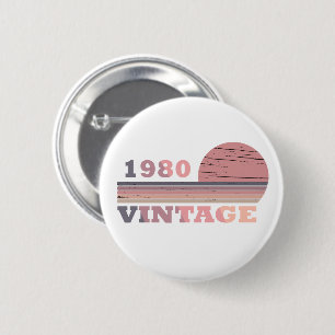 Badge Rond 5 Cm né en 1980 cadeau d'anniversaire vintage