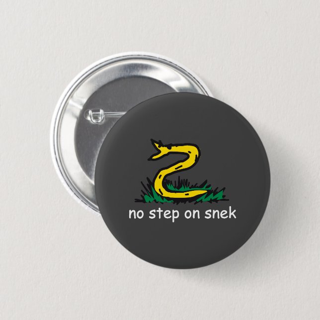 Badge Rond 5 Cm No step on snek memes (Devant & derrière)