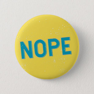 Badge Rond 5 Cm NOPE - Distressed Typography in Blue and Yellow