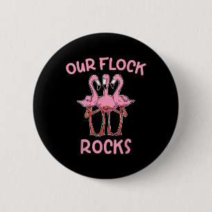 Badge Rond 5 Cm Nos Flock Rocks Flamant rose Correspondant Vacance