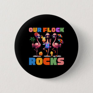Badge Rond 5 Cm Notre troupeau en folie aux flamants roses vacance