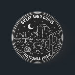 Badge Rond 5 Cm  Parc national des grandes dunes de sable Colorado<br><div class="desc">Le design de Great Sand Dunes monoline. Le parc se trouve dans le sud du Colorado. Elle est connue pour ses dunes immenses comme la dune étoilée,  et pour la rivière Medano Creek et la plage aménagées au pied des dunes.</div>