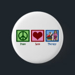 Badge Rond 5 Cm Peace Love Therapy<br><div class="desc">Un signe de paix,  un coeur et un thérapeute traitant un patient sur le canapé. Un cadeau mignon pour un psychologue ou quelqu'un qui fournit une thérapie et aime la psychologie.</div>