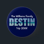 Badge Rond 5 Cm Personnalisé Destin Beach Voyage Cool Bleu<br><div class="desc">Ces boutons Destin Floride cool et personnalisés portent votre nom de groupe personnalisé pour une réunion de famille ou un voyage à la Côte d'Émeraude. Les lettres du mot DESTIN sont remplies de belles photographies océaniques pour vos vacances.</div>