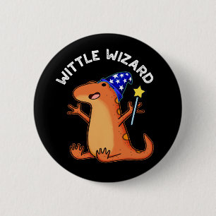 Badge Rond 5 Cm Petit Magicien Drôle de Lézard Punir Fond Sombre