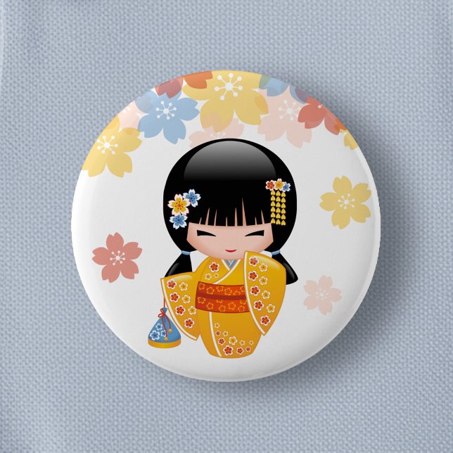 Badge Rond 5 Cm Poupée d'été Kokeshi - Kimono Jaune Geisha Girl (Créateur téléchargé)