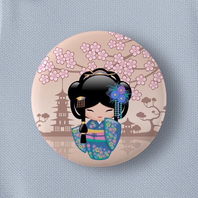Badge Rond 5 Cm Poupée Keiko Kokeshi - Blue Kimono Geisha Girl (Créateur téléchargé)