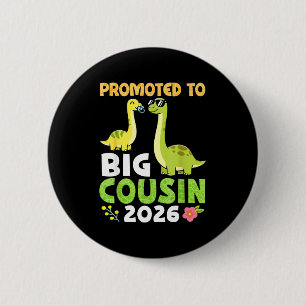 Badge Rond 5 Cm Promu Grand Cousin 2026 Famille de Dinosaure Migno