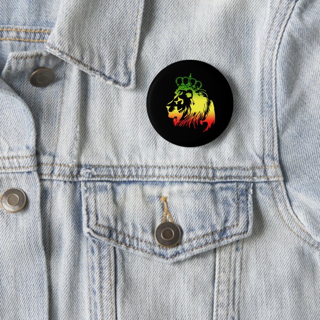 Badge Rond 5 Cm RASTA Lion de Juda | Rouge Or Vert (En situation)