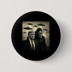 Badge Rond 5 Cm Rencontre de Trump Bigfoot Ufo Alien Complot Drôle