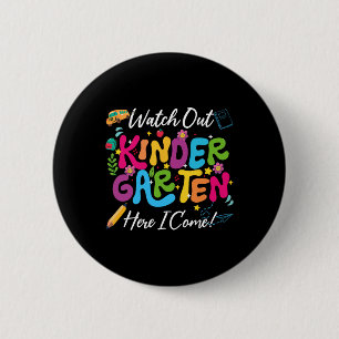 Badge Rond 5 Cm Retourner À L'École Suivre Le Jardin D'Enfants Ici