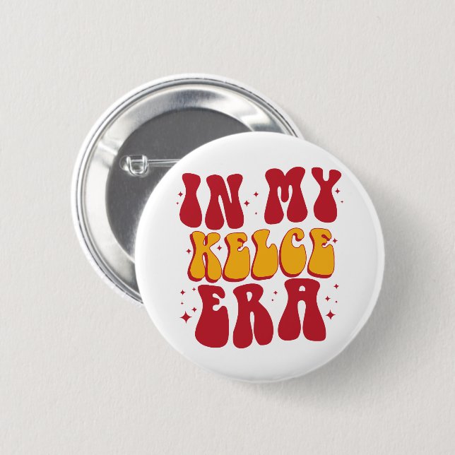 Badge Rond 5 Cm Rétro Groovy Dans Mon Ère Kelce  (Devant & derrière)
