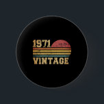 Badge Rond 5 Cm Retro Vintage Sunset 1971 Anniversaire<br><div class="desc">Retro Vintage Sunset 1971 Anniversaire</div>
