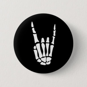 Badge Rond 5 Cm Rocher sur squelette Signe main - Hallowee minimal