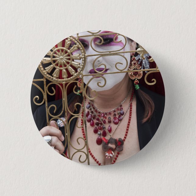 Badge Rond 5 Cm Soeur Sara Femme Fatale (Devant)