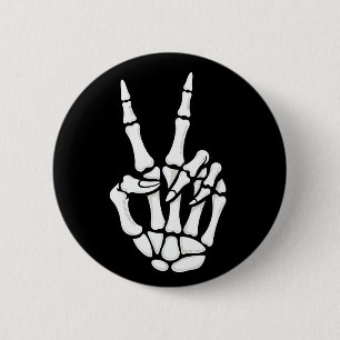 Badge Rond 5 Cm Squelette Main Signe de Paix Drôle Halloween
