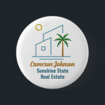 Badge Rond 5 Cm Tag du nom personnalisé de l'entreprise immobilièr<br><div class="desc">Cette mignonne société immobilière tropicale bouton de nom dispose d'une maison de plage bleu moderne avec un palmier côtier cool et soleil de l'île. Customisez cet article de marketing avec votre agent et nom commercial immobilier pour les clients d'achat de maison le long de la côte.</div>