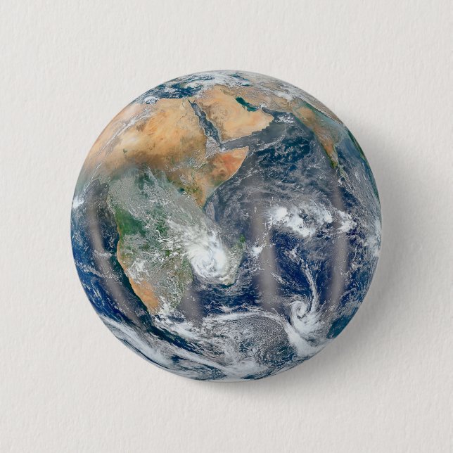 Badge Rond 5 Cm Terre Pleine Montrant L'Hémisphère Est. (Devant)