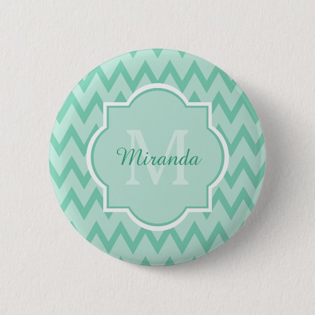 Badge Rond 5 Cm Trendy Mint Green Chevron Zigzag Nom et Monogramme (Devant)