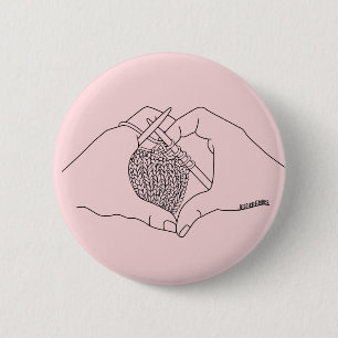 Badge Rond 5 Cm Tricot Mains Coeur ligne rose