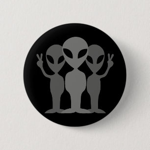 Badge Rond 5 Cm Trois aliens d'espace gris