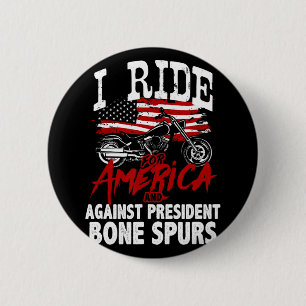 Badge Rond 5 Cm Un Vélo Anti-Trump Résiste Contre Le Président Bon