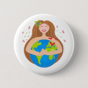 Badge Rond 5 Cm Une femme embrasse la planète Terre