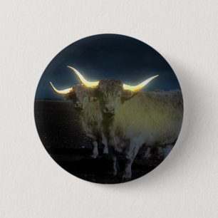 Badge Rond 5 Cm Vaches Highland qui brillent dans l'obscurité, bou