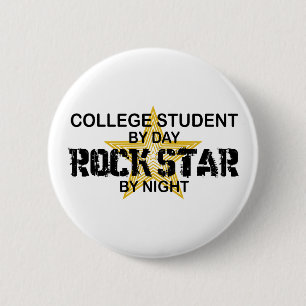 Badge Rond 5 Cm Vedette du rock d'étudiant universitaire par nuit