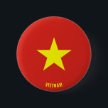 Badge Rond 5 Cm Vietnam Drapeau charmant patriotique<br><div class="desc">Le drapeau du Vietnam Bouton patriotique de charme avec le drapeau du Vietnam imprimé sur le bouton. Le nom du pays est subtilement intégré dans la conception du fond. Le texte est entièrement personnalisable en utilisant "Customisez-le !" Caractéristiques. Ce beau bouton Vietnam est le cadeau élégant pour toutes les occasions....</div>
